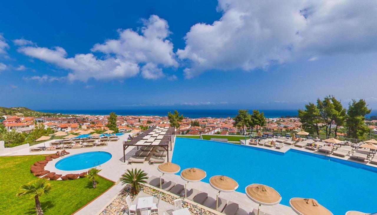 Alia Palace Hotel - Adults Only 16+ Calcídica Exterior foto The resort's main pool