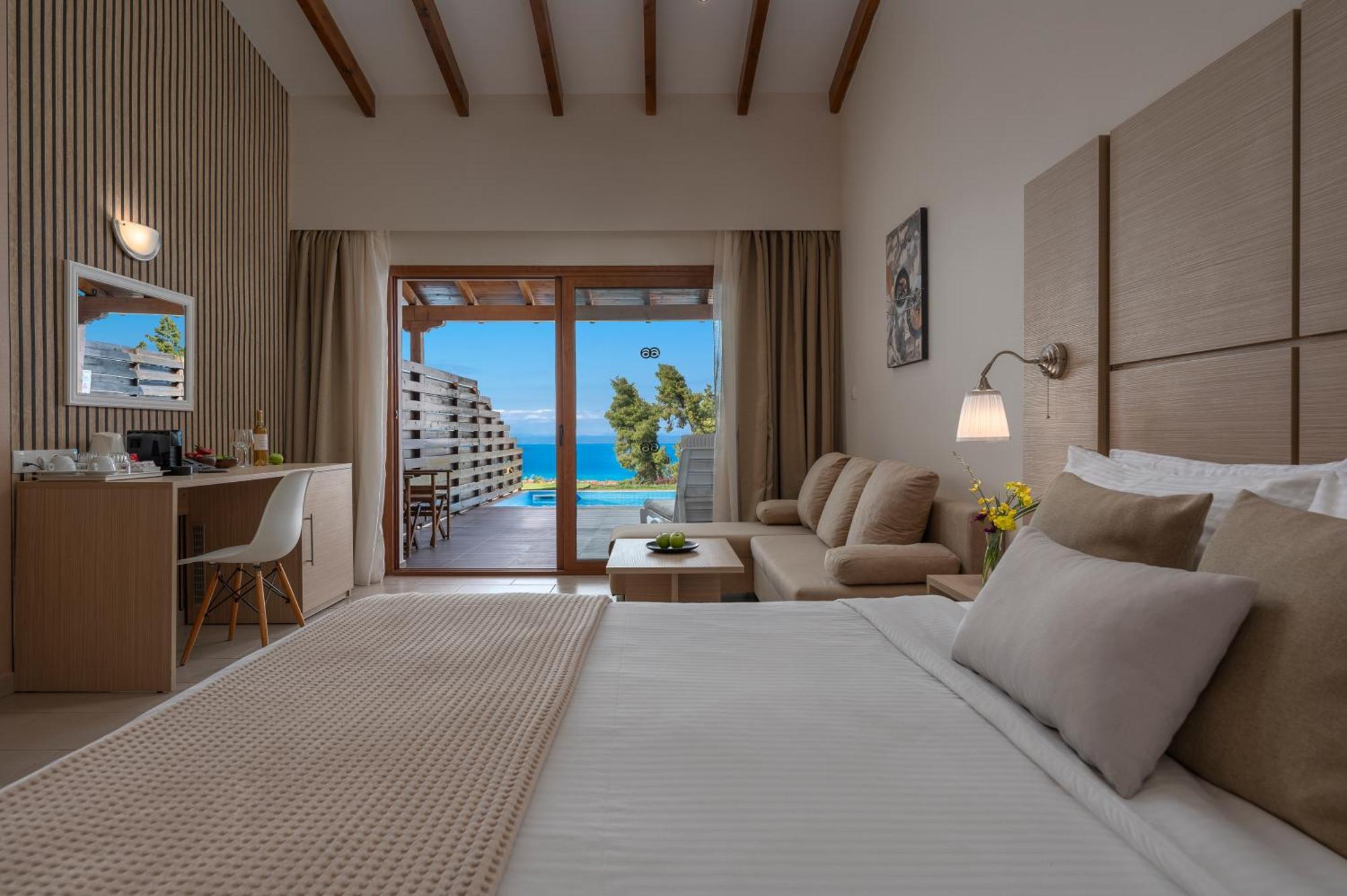 Alia Palace Hotel - Adults Only 16+ Calcídica Exterior foto Deluxe Room with Private Pool